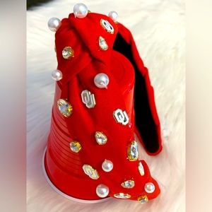 Super cute headband to complete Game Day Outfit!